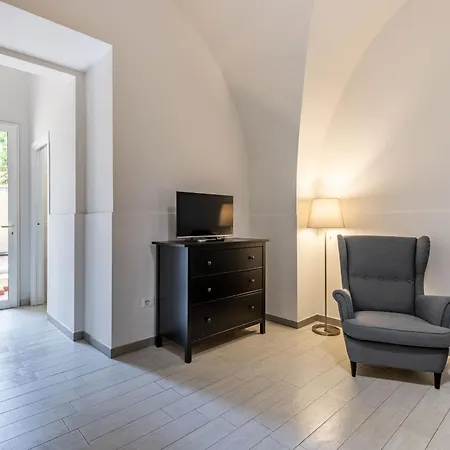 House Mandarino * Бари