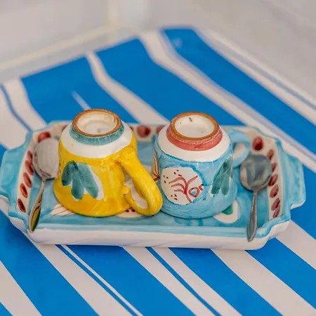 House Mandarino شقة