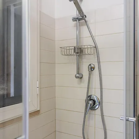 House Mandarino شقة